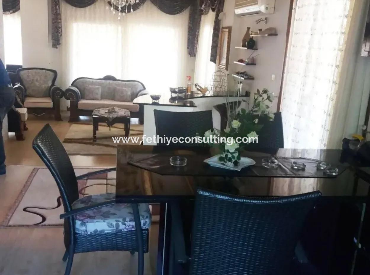 Gebaut Auf Einem Grundstück Von 7000M2 In Marmaris, 8 Zimmer, Haus Ranch Pool