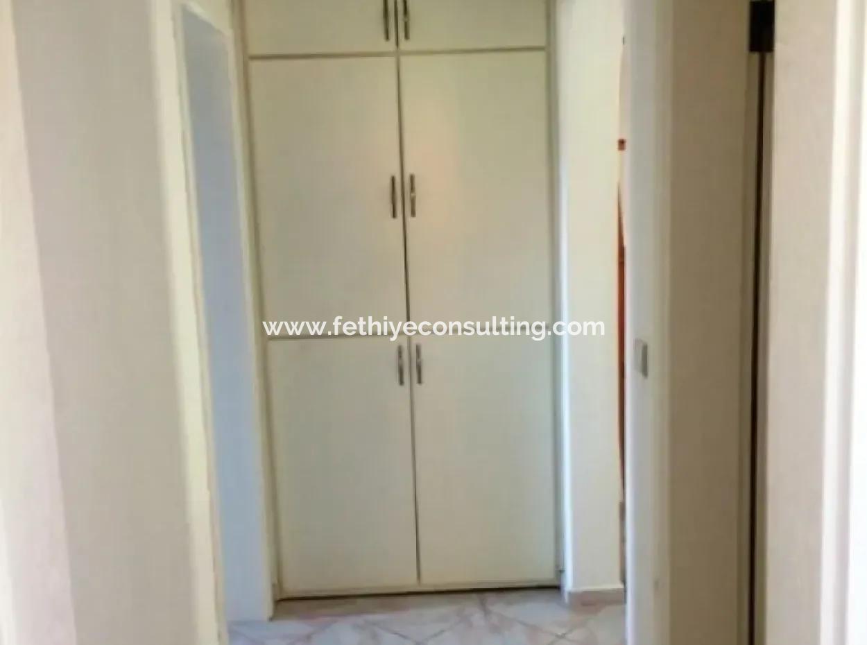 Freistehende Villa Mit Garten Zum Verkauf In Ula Muğla Bezirk Sultanahmet-Viertel Zweibettzimmer