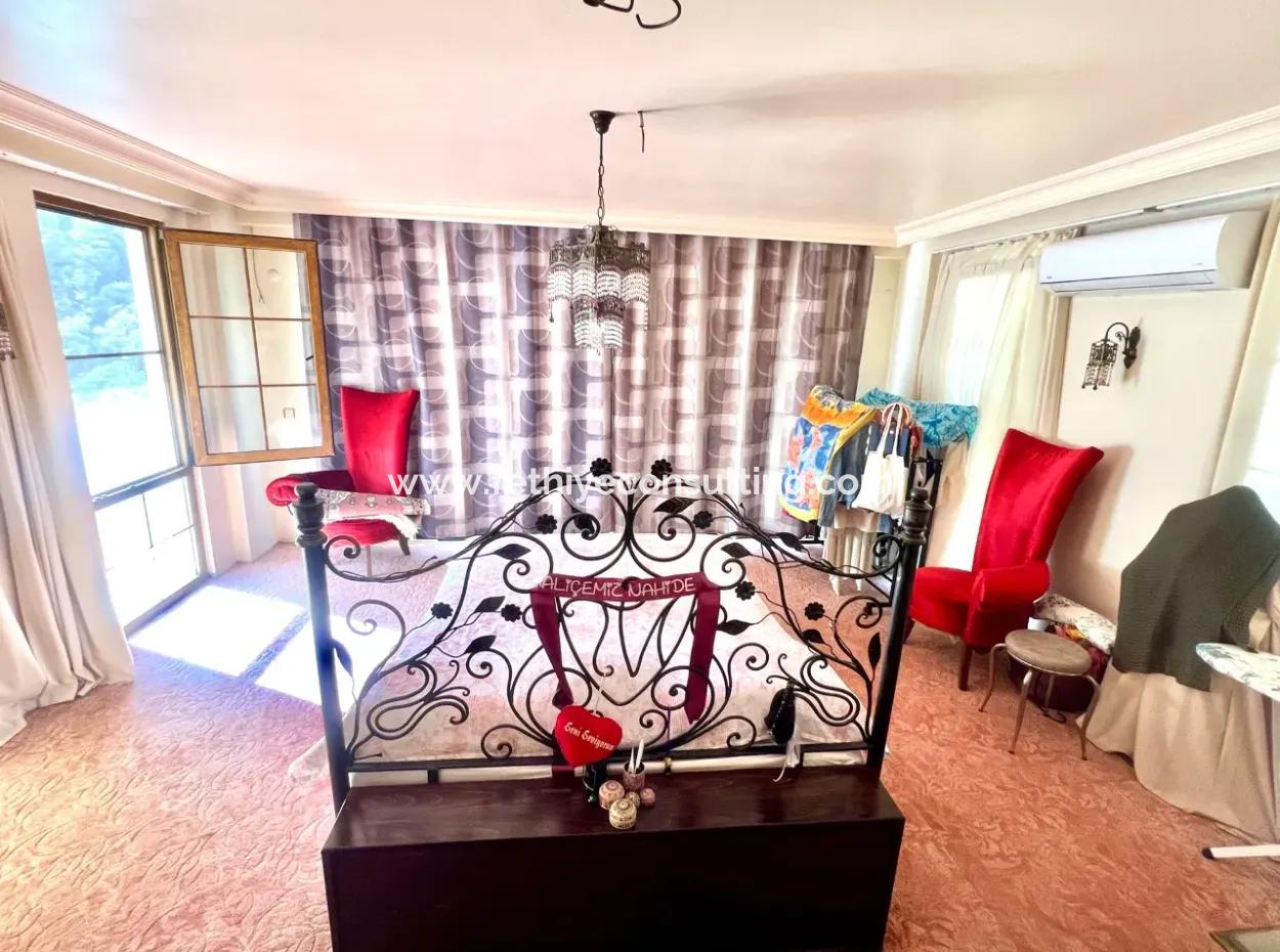 900M2 Landanteil Verfügbar In Marmaris Armutalan Gebiet, 4 Zimmer, 2 Wohnzimmer, 5 Badezimmer, 450M2 Villa Zum Verkauf