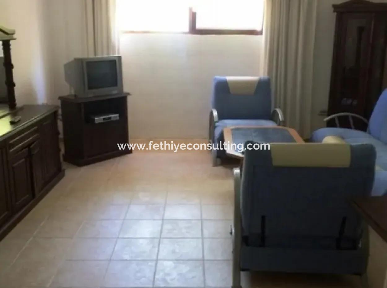 Freistehende Villa Mit Garten Zum Verkauf In Ula Muğla Bezirk Sultanahmet-Viertel Zweibettzimmer