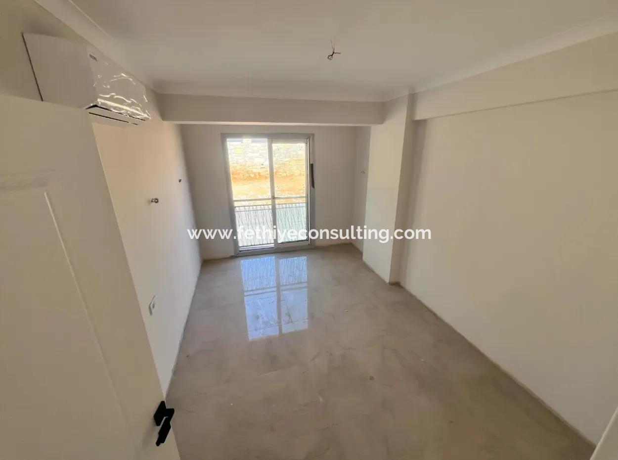 3 Zimmer 3 Bäder 160M2 Villa Mit Waldblick Zum Verkauf In Marmaris Çetibeli Mahallesi 400M2 Grundstück Mit Freistehendem Pool