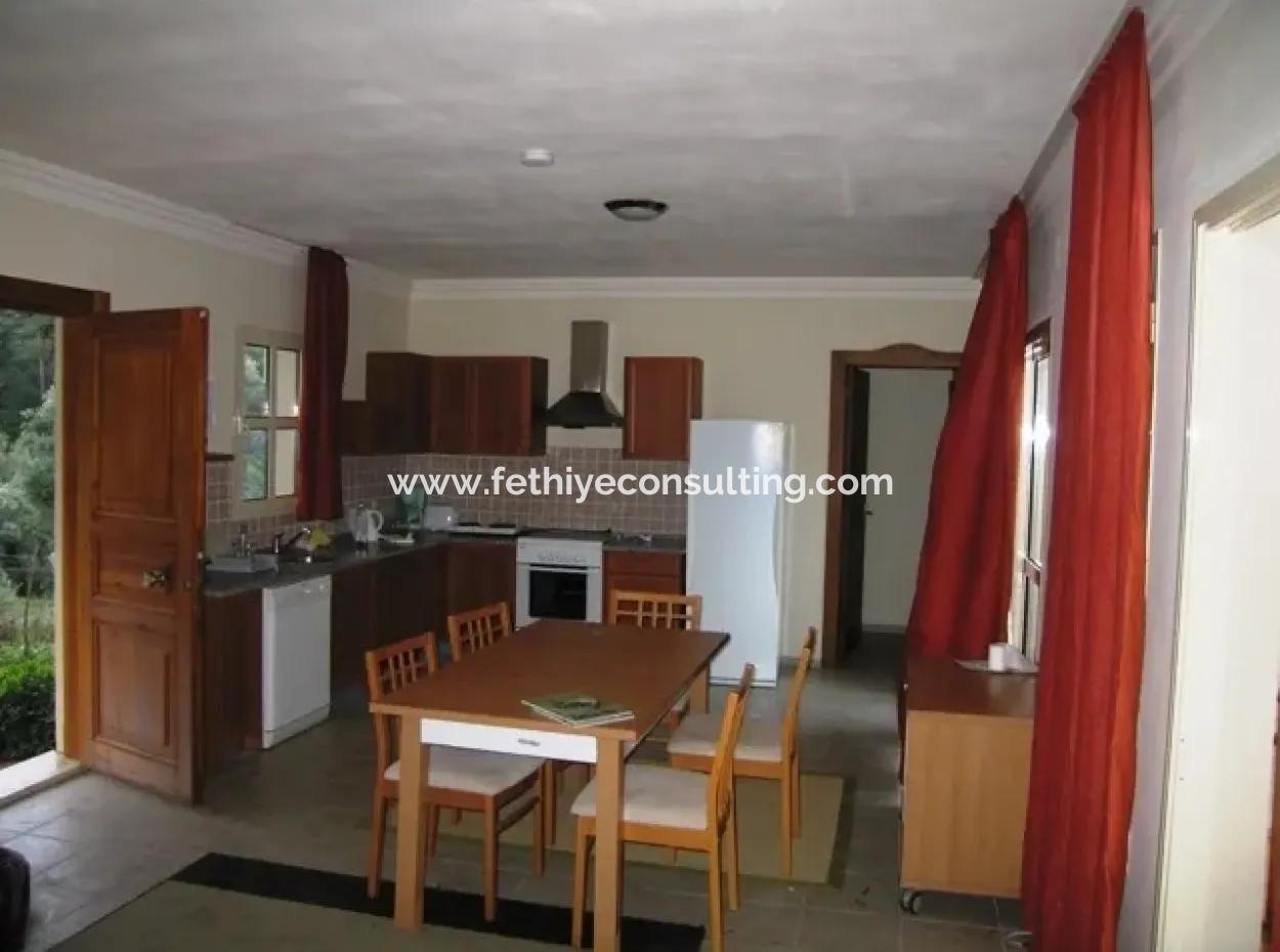 Im Bezirk Atakoy, Pool, 340M2 Bauernhaus Mit 4300M2 7 Zimmer 2 Wohnzimmer