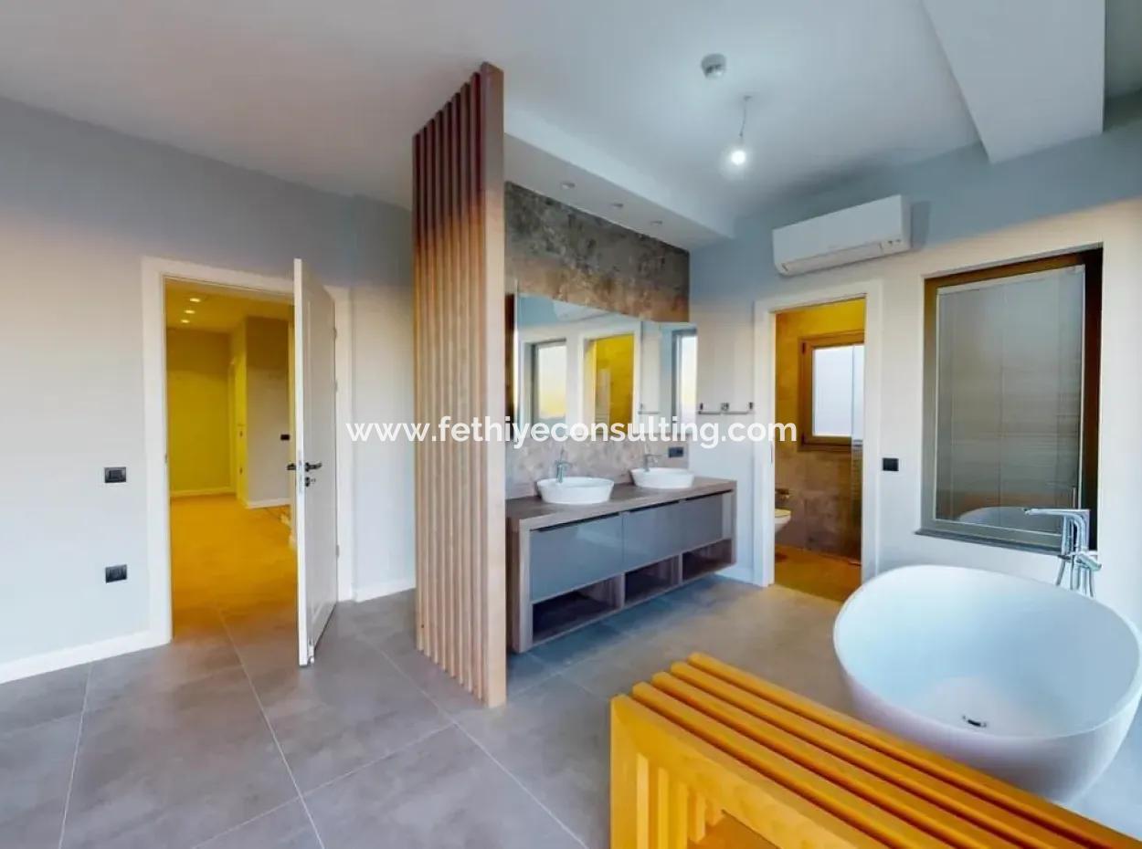 4 Zimmer 1 Wohnzimmer Maßgefertigte Villa Auf 800M2 Grundstück Mit Pool Mit Herrlichem Meerblick In Marmaris Gökbel Gebiet