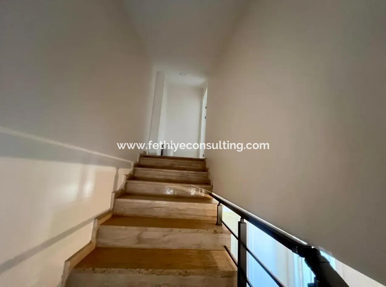 2 Zimmer, 1 Wohnzimmer, Neubau, Oberes Maisonette-Doppelzimmer, 90 M2, Wohnung Zum Verkauf Im Zentrum Von Marmaris, In Der Nähe Des Meeres