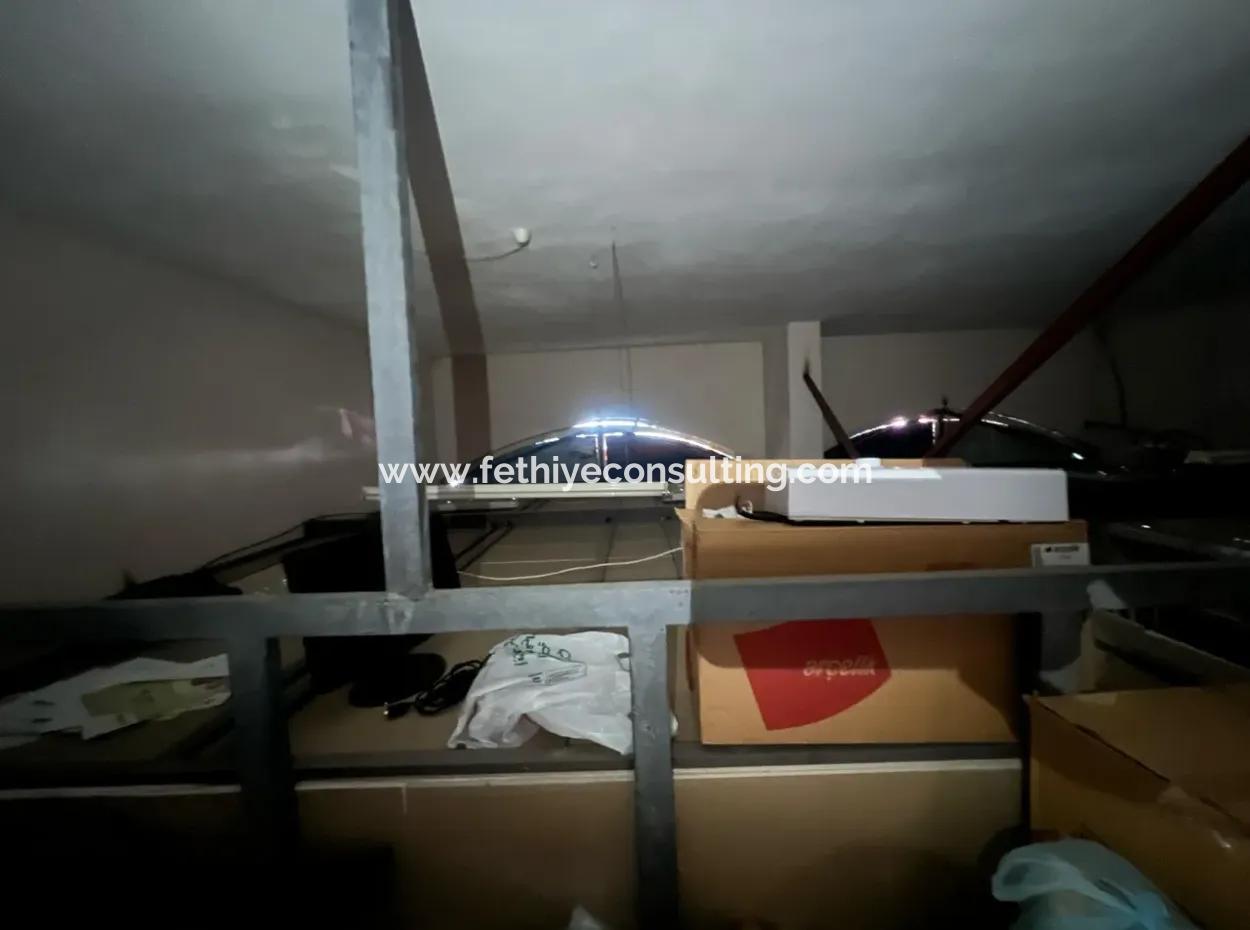 Geschäft Zum Verkauf 90M2 An Der Hauptstraße Im Zentrum Von Armutalan, Marmaris