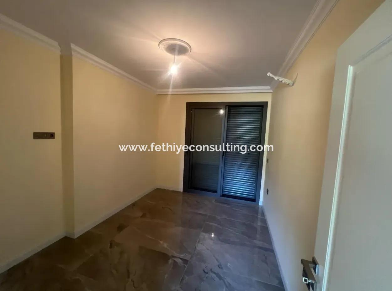 Neubau Mit Freistehendem Swimmingpool In Der Nähe Des Meeres Im Viertel Icmeler Im Bezirk Marmaris 3 Zimmer, 1 Wohnzimmer, 3 Bäder, 200M2 Ultra-Luxusvilla Zum Verkauf Auf Einem Grundstück Von 350M2