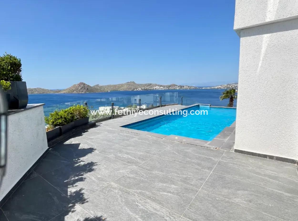 ???????? Luxuriöse Triplex-Villa Nur Wenige Schritte Von Der Yalıkavak Marina Entfernt!