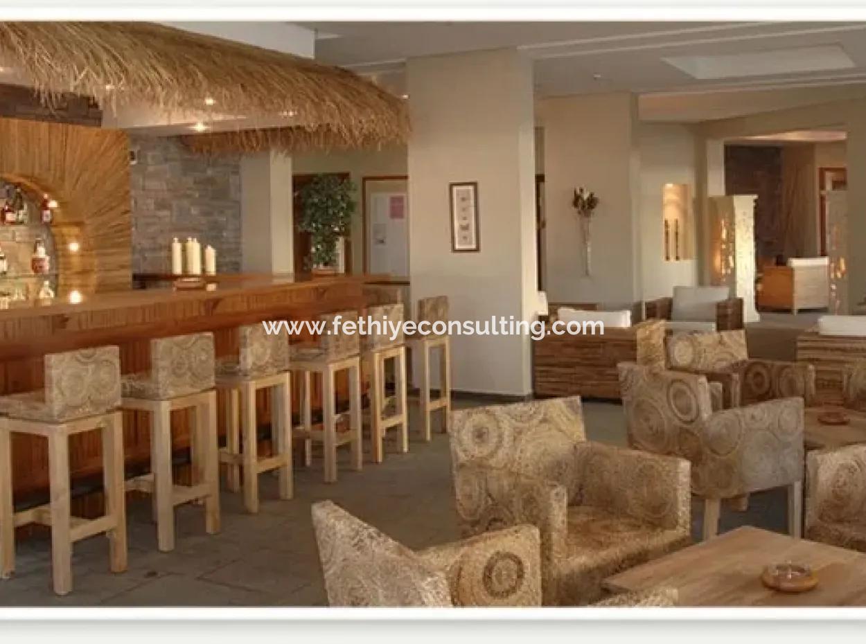 100 Zimmer-Hotel Mit Pool Im Zentrum Von Marmaris Zum Verkauf