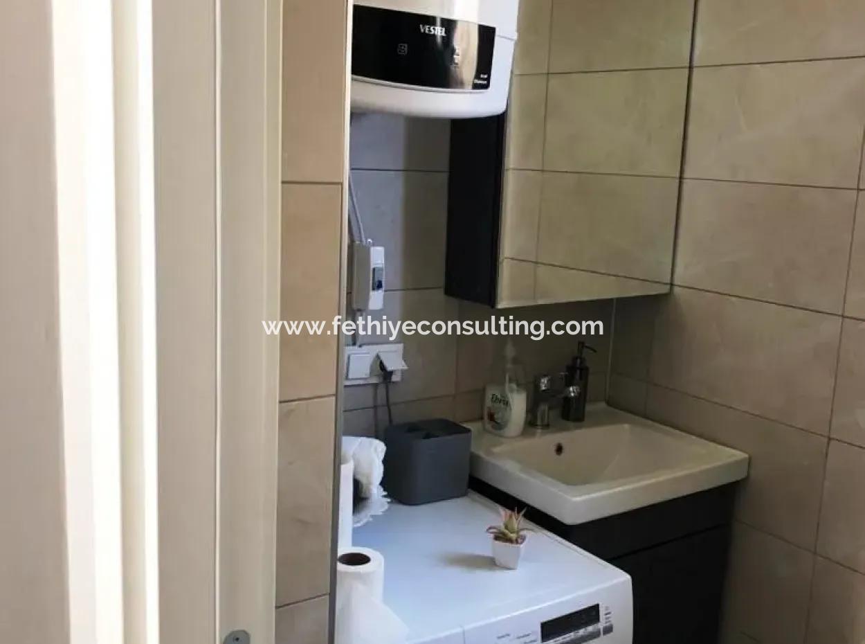 2 Rooms 1 Lounge Open Kitchen 100 M2 Apartment For Sale In The Site With Swimming Pool 400 Meters From The Sea In Datça Center