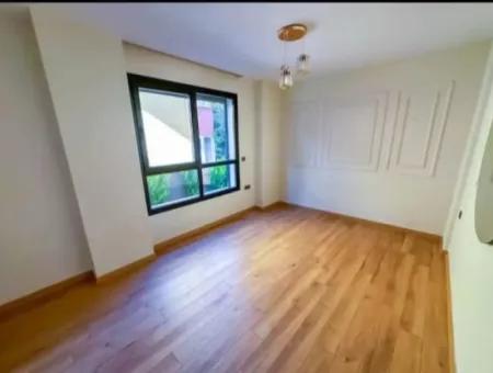Çıldır Neighborhood 2 1 Year Old Flat For Sale With 1 High Entrance Parking Lot
