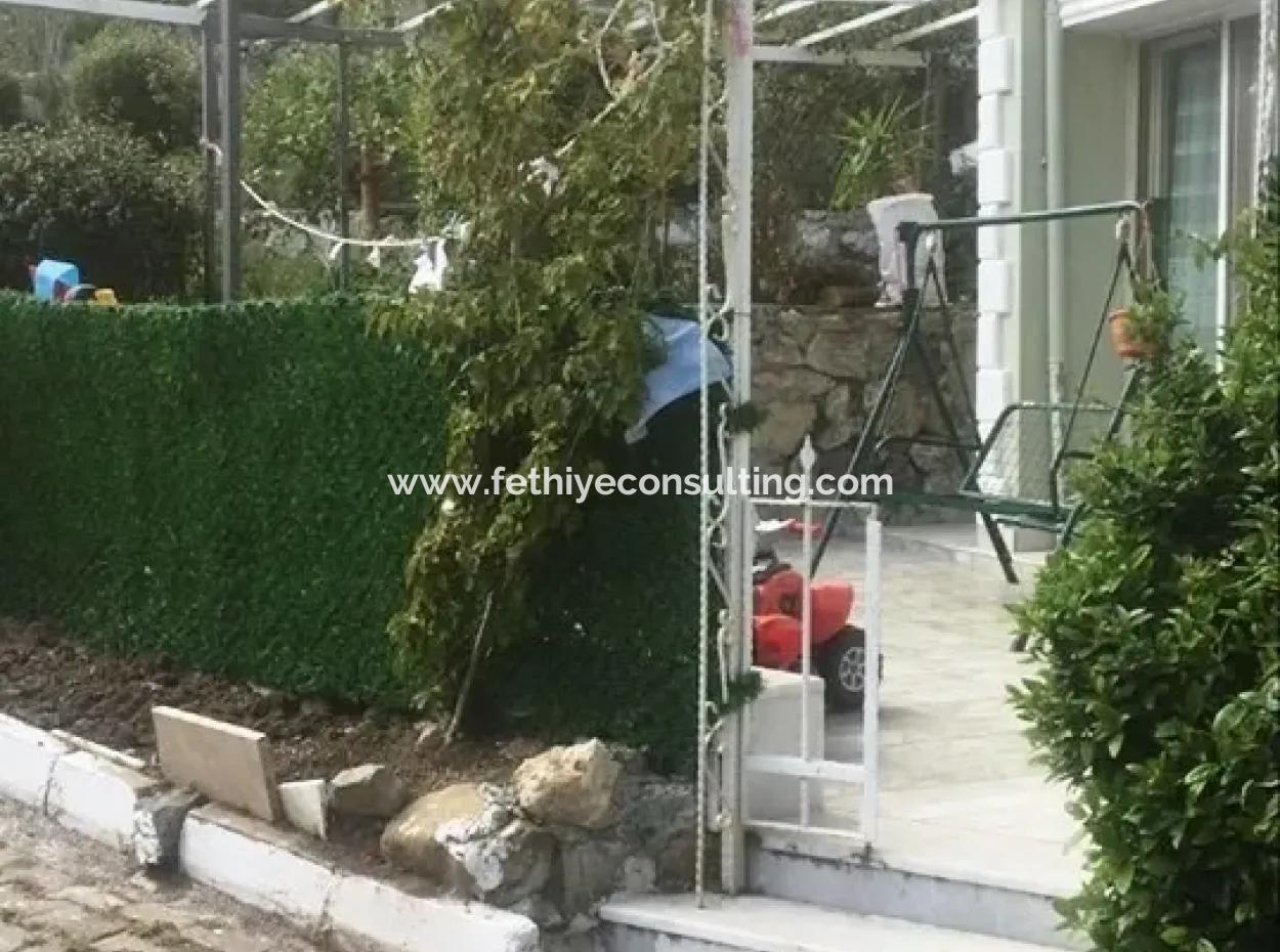 Marmaris Beldibi Mevkiinde 4 Oda 2 Salon 240 M2 Forleks Bahçeli Villa Satılık.olimpik Yüzme Havuzu Mevcuttur.