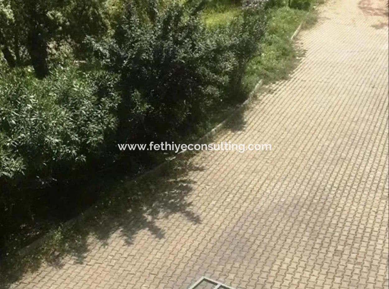 Marmaris Beldibi Mevkiinde 4 Oda 2 Salon 240 M2 Forleks Bahçeli Villa Satılık.olimpik Yüzme Havuzu Mevcuttur.