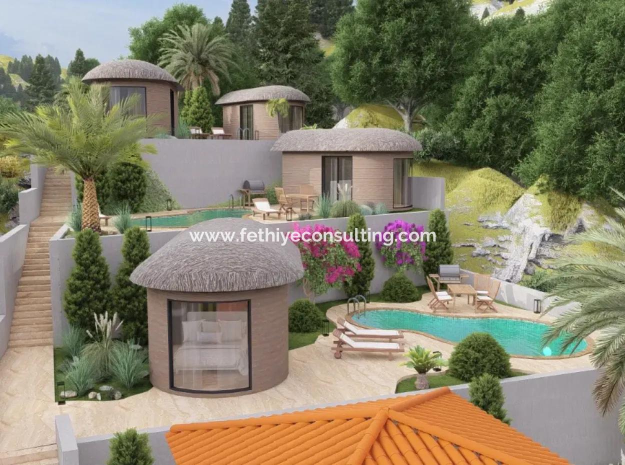 Muğla Akyaka,Ya 7 Km Mesafede Ataköy Mevkisinde Orman Manzaralı 20 Odalı Sonsuzluk Havuzu Mevcut Satılık Butik Otel