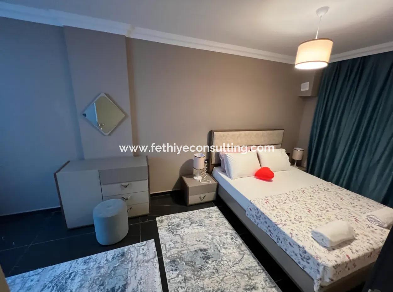 Marmaris Çetibeli Mahallesinde Tam Müstakil Yüzme Havuzlu 3 Oda 1 Salon 3 Banyo Ultra Lüks Günlük Kiralık Villa