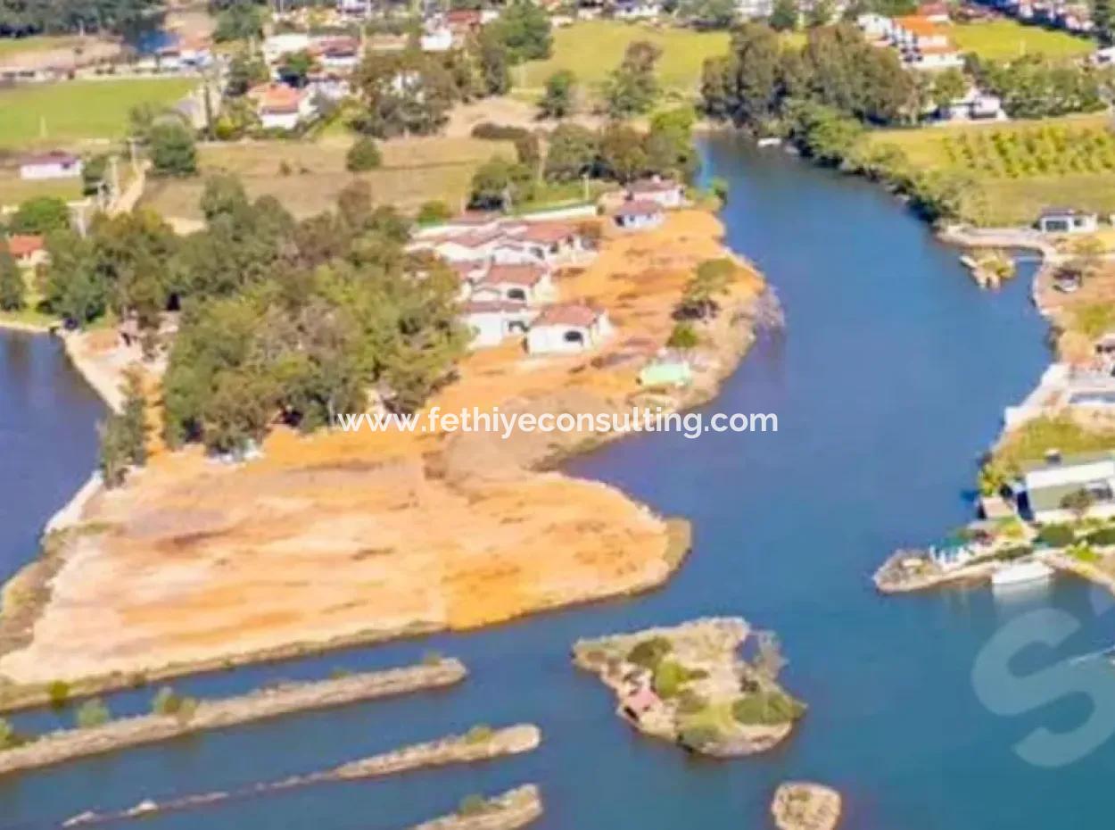 Marmaris Hisarönü Koyunda Denize Sıfır 6500M2 Turizm Alanı İçerisinde Satılık Arsa