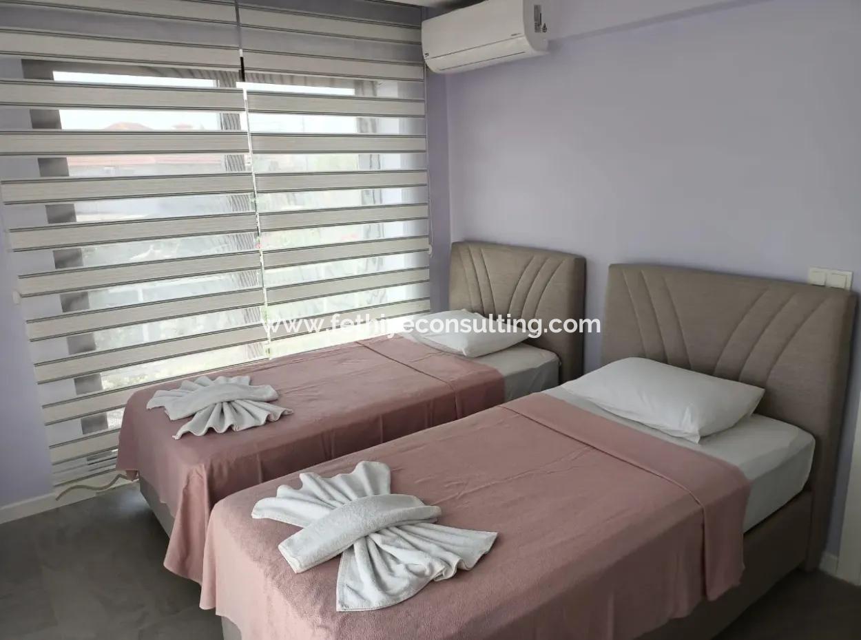 Marmaris Söğüt Köyünde Muhteşem Deniz Manzaralı Yüzme Havuzlu Otoparklı 3 Oda 1 Salon Bahçeli 200M2 Kullanım Alanı Mevcut Satılık Villa