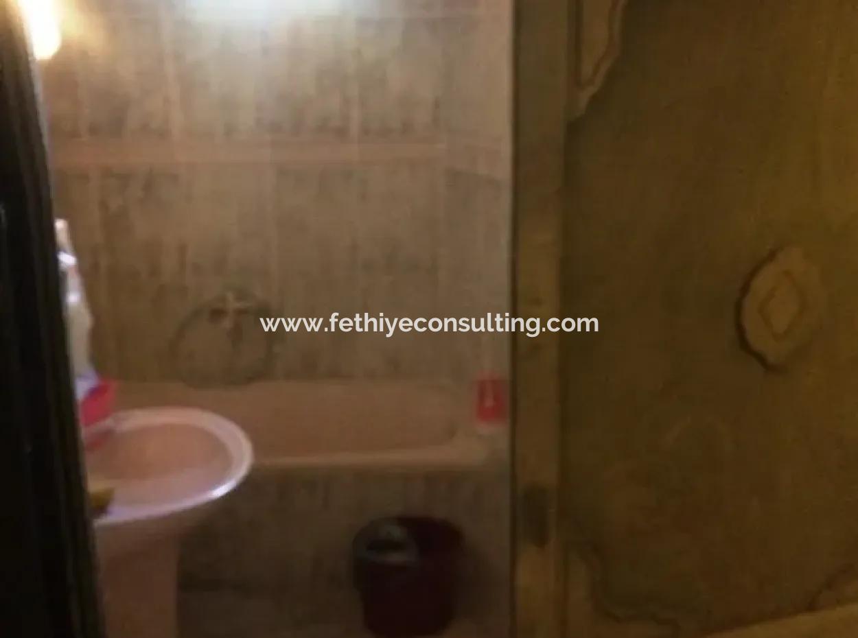 Gökova Bölgesinde Satılık Yüzme Havuzlu 8 Oda Taş Villa 740M2 Arsa