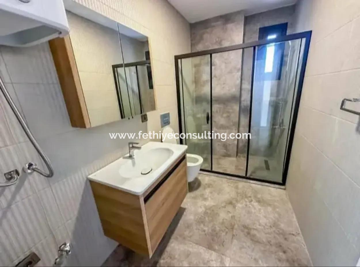 Çıldır Mahallesi 2+1 Yüksek Giriş Otoparklı  1 Yaşında Satılık Daire