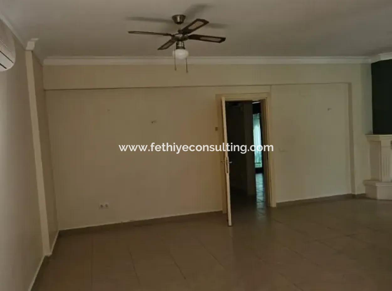 Marmaris Siteler Mahallesi’nde 3+1 Havuzlu Kiralık Lüks Daire