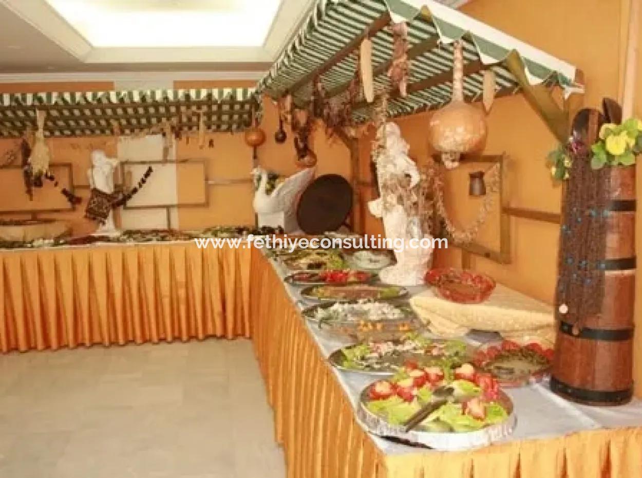 Marmaris Merkezinde Denize Yakın Satılık 70 Oda Otel