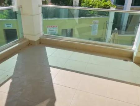 Marmaris Siteler Mahallesi’nde 3+1 Havuzlu Kiralık Lüks Daire